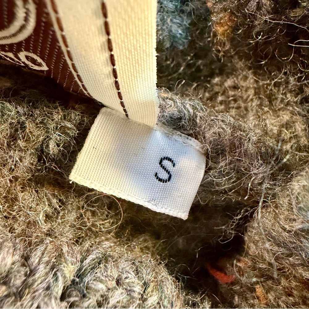 West Highland Woollens Scottish Wool Cable Knit Mock-Neck Sweater in Green/Gray - Picture 7 of 15